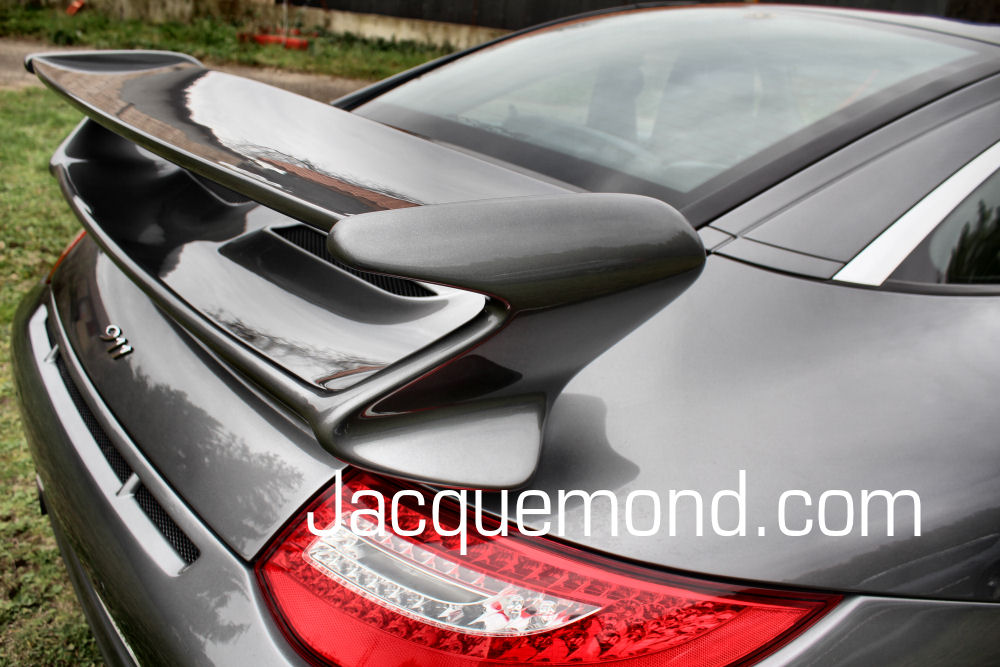 Jacquemond 997 GT3 rear wing hood for Mk2.